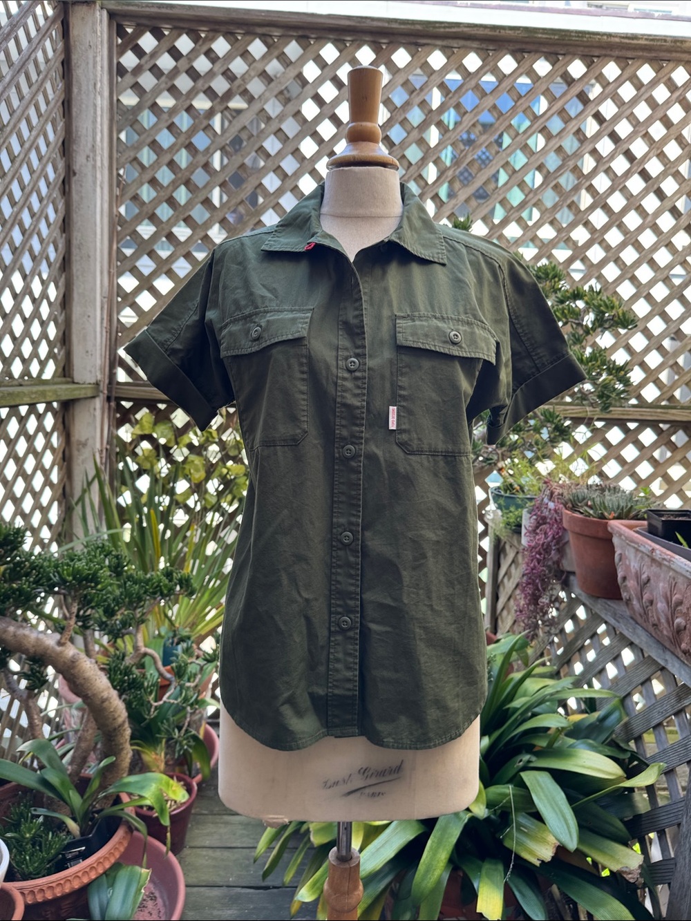 Topo Designs, Short-Sleeve Utility Shirt - Dk. Olive Green. Size XS. 2 Pockets